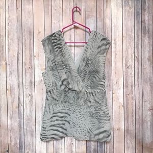 Banana Republic XL Grey v neck blouse flowy